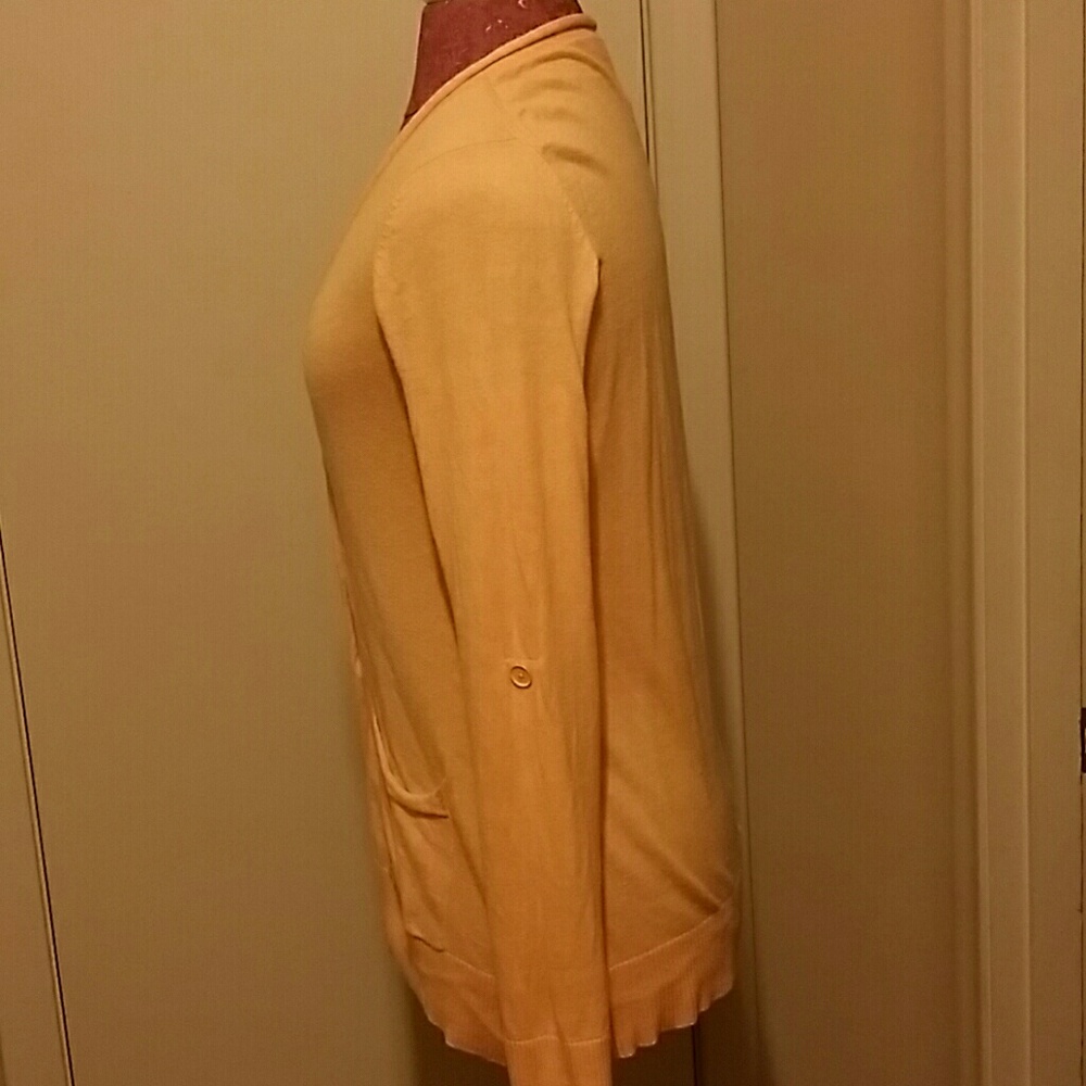 Cardigan - Picture 2 of 6
